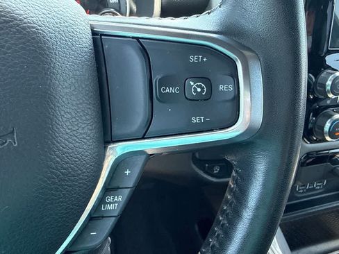 Used 2024 RAM 1500 Laramie RWD image 22