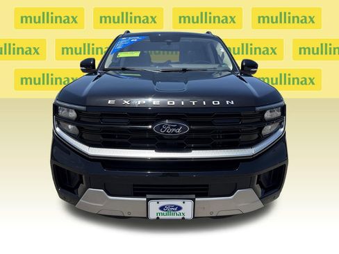 Certified 2025 Ford Expedition Max Platinum AWD/4WD image 12
