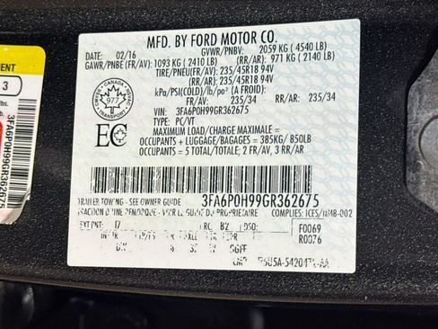 Used 2016 Ford Fusion SE w/ Equipment Group 201A FWD image 29