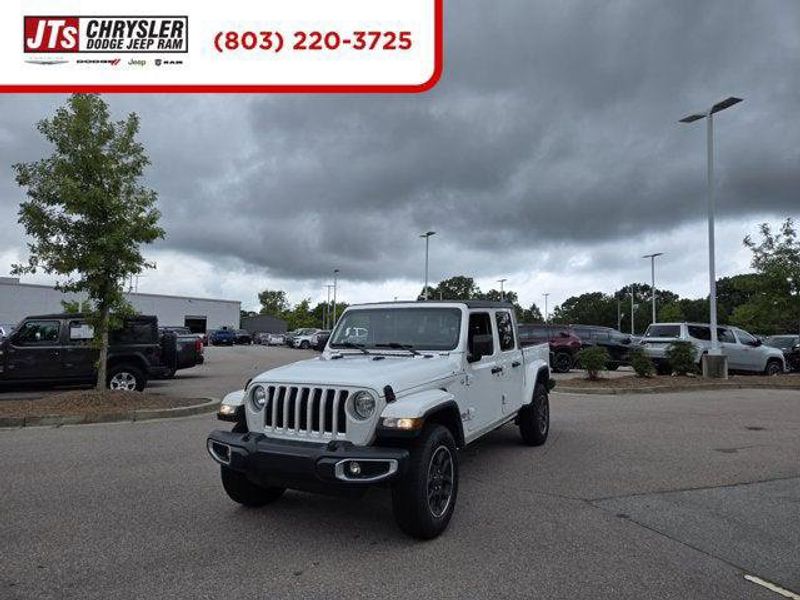 Certified 2023 Jeep Gladiator Overland image 1