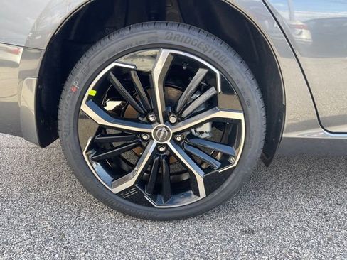 New 2025 Nissan Altima 2.5 SR image 12