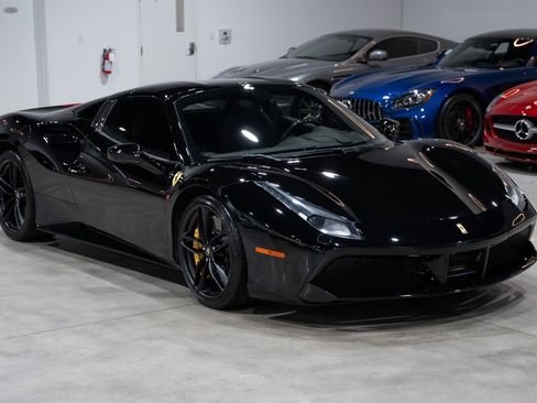 Used 2018 Ferrari 488 Spider image 14