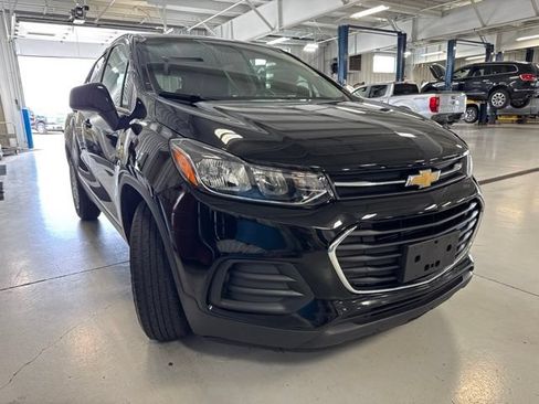 Used 2019 Chevrolet Trax LS w/ Tint and Cruise Package FWD image 22