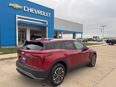 Used 2024 Chevrolet Blazer EV LT image 8