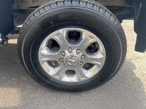 Used 2024 RAM 3500 Big Horn image 8