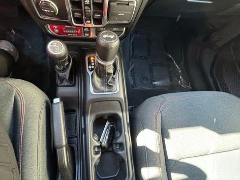 Certified 2024 Jeep Wrangler Unlimited Rubicon AWD/4WD image 21