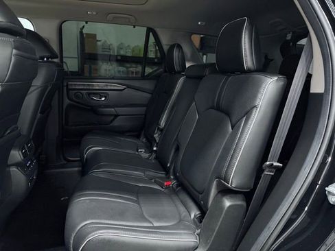 Used 2024 Honda Pilot Elite image 22