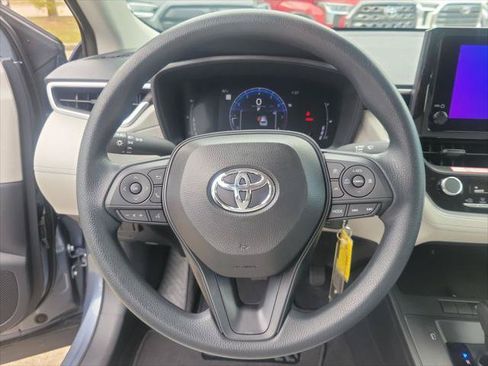 Certified 2026 Toyota Corolla Cross L FWD image 17