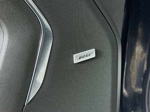 Used 2021 Chevrolet Suburban Premier w/ Premium Package image 19