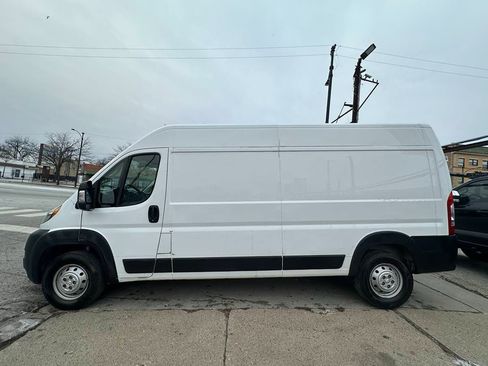 Used 2020 RAM ProMaster 2500 w/ Interior Convenience Group image 3