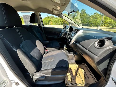 Used 2018 Nissan Versa Note SV FWD image 16