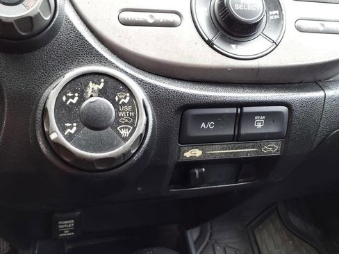 Used 2010 Honda Fit Sport image 19