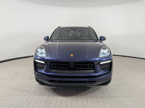 Certified 2024 Porsche Macan S AWD/4WD image 6