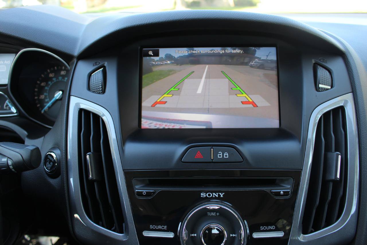 Used 2014 Ford Focus Titanium FWD image 27