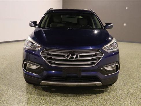 Used 2017 Hyundai Santa Fe Sport FWD image 2