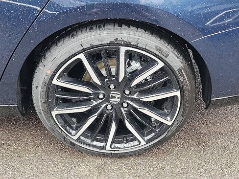New 2026 Honda Accord Touring image 5