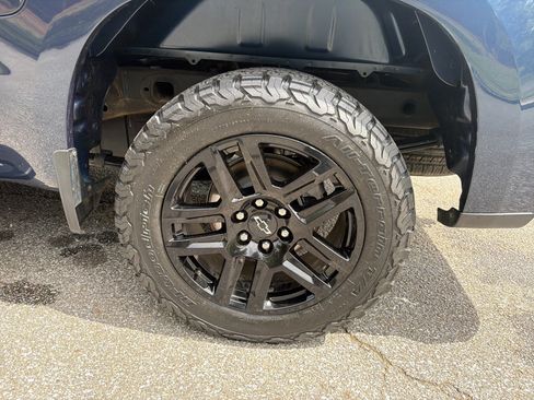 Used 2022 Chevrolet Silverado 1500 RST AWD/4WD image 19