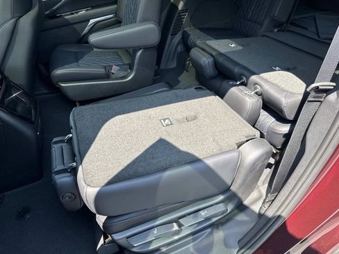New 2026 Cadillac Escalade IQ Sport 1 w/ LPO, Floor Liner Package image 29