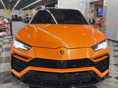 Used 2021 Lamborghini Urus AWD/4WD image 12