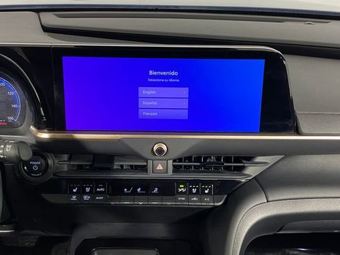 Certified 2025 Toyota Crown Signia Limited w/ Advanced Technology Package image 14