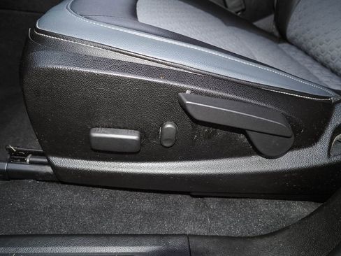 Used 2020 Chevrolet Colorado Z71 image 26