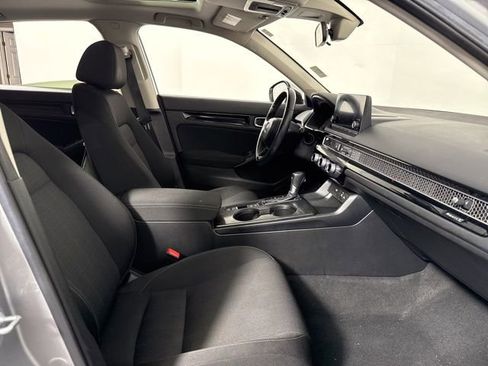 Used 2022 Honda Civic EX image 18