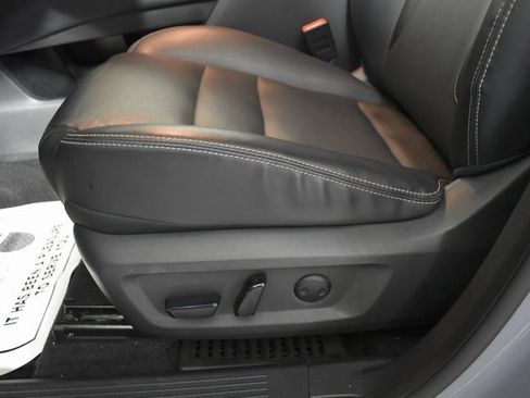 Certified 2023 Nissan Rogue SL w/ SL Premium Package image 12