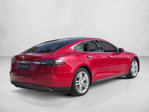 Used 2016 Tesla Model S 70 RWD image 5