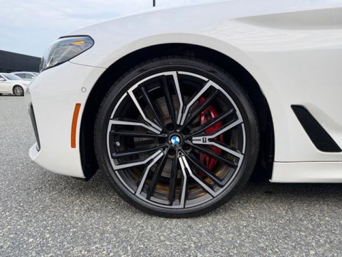 Used 2023 BMW M550i xDrive w/ Executive Package AWD/4WD image 9