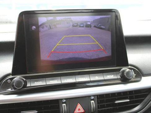 Used 2022 Kia Forte LXS FWD image 27