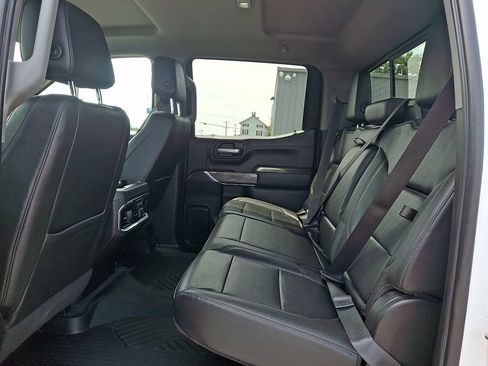 Used 2021 Chevrolet Silverado 1500 LTZ AWD/4WD image 10