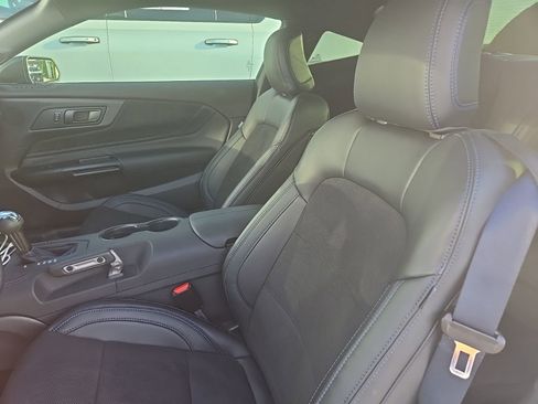 Used 2025 Ford Mustang Dark Horse image 16