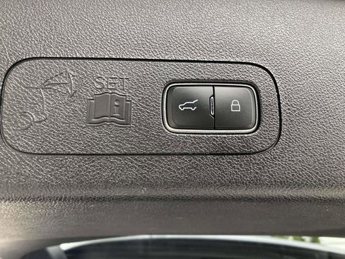 Used 2021 Lincoln Aviator Reserve w/ Equipment Group 210A image 16