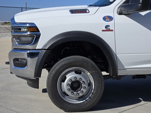 New 2026 RAM 5500 Tradesman w/ Chrome Appearance Group AWD/4WD image 6