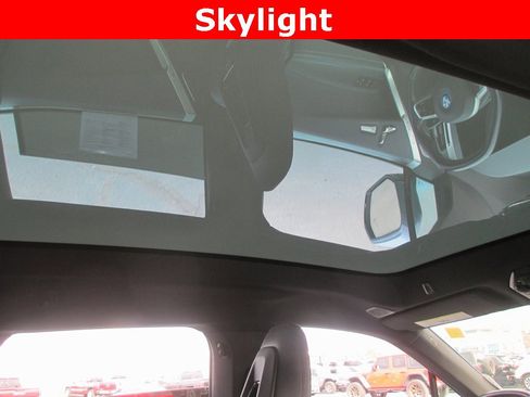 Used 2022 BMW iX xDrive50 w/ Premium Package image 14