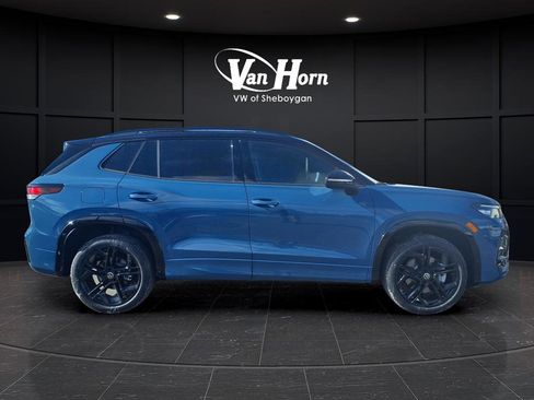 New 2026 Volkswagen Tiguan SE R-Line image 2