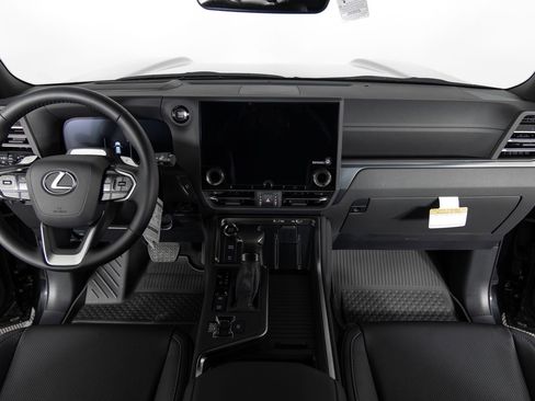 Used 2025 Lexus GX 550 image 12