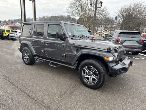 Used 2023 Jeep Wrangler Sport S image 1