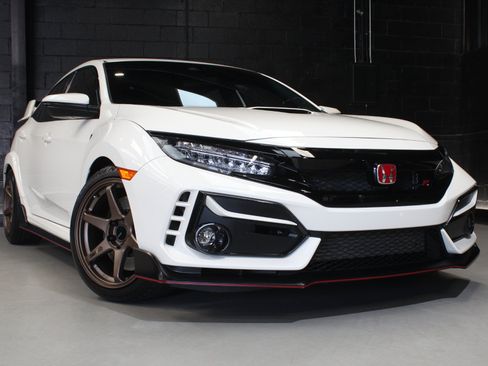 Used 2020 Honda Civic Type R image 11