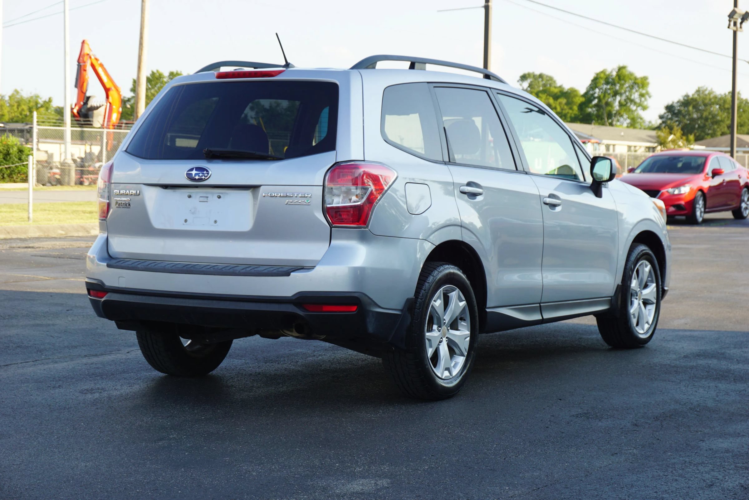 Used 2014 Subaru Forester 2.5i Premium w/ All-Weather Package AWD/4WD image 5