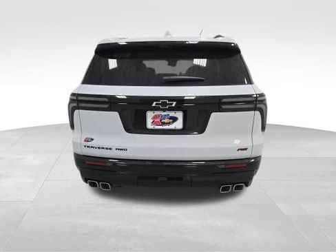 New 2026 Chevrolet Traverse RS image 4