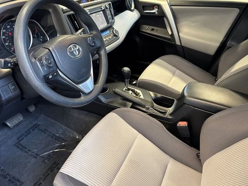 Used 2015 Toyota RAV4 XLE FWD image 11