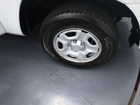 Used 2012 Toyota Tacoma 2WD Access Cab image 30