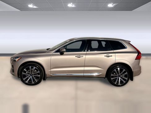 Certified 2023 Volvo XC60 B5 Ultimate image 2