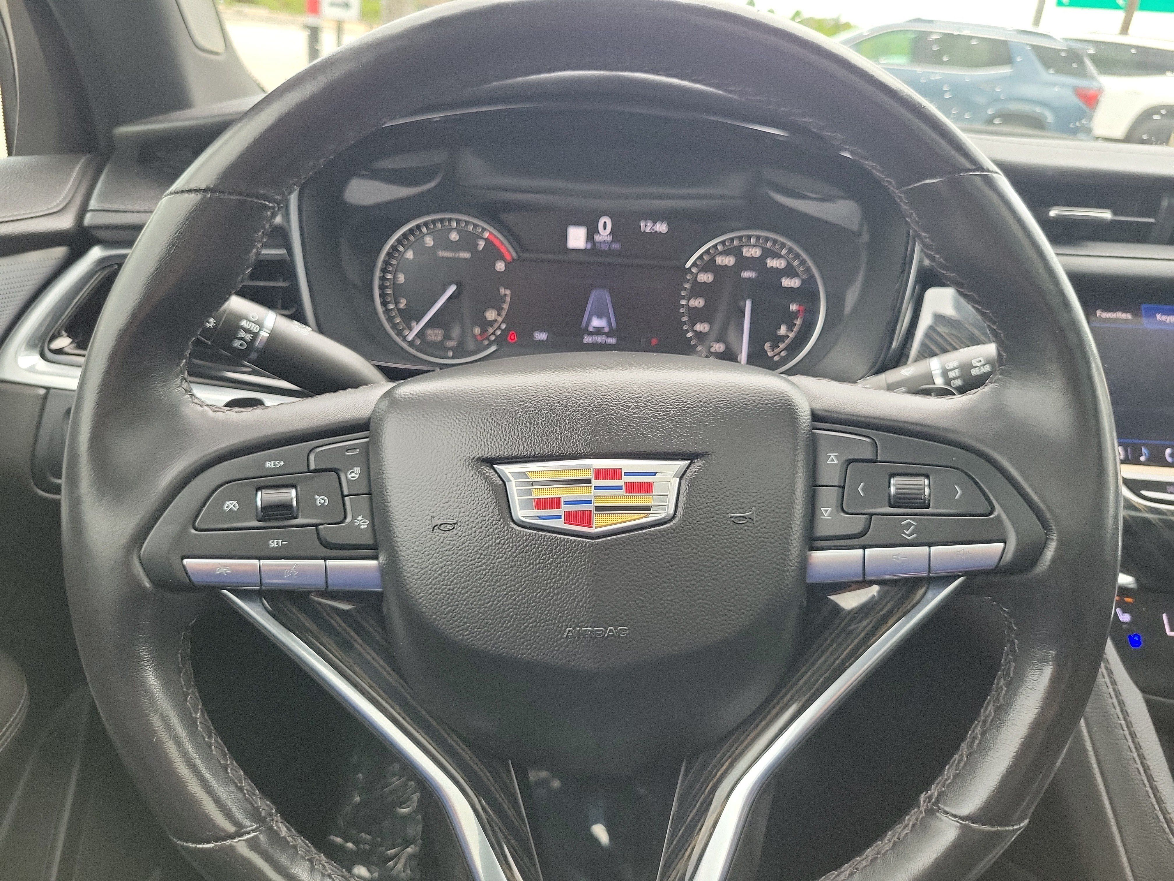 Used 2023 Cadillac XT6 Premium Luxury FWD image 20