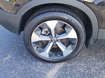 Used 2025 Volvo XC40 B5 Plus