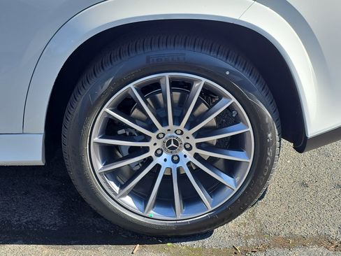 New 2026 Mercedes-Benz GLE 450 4MATIC image 32