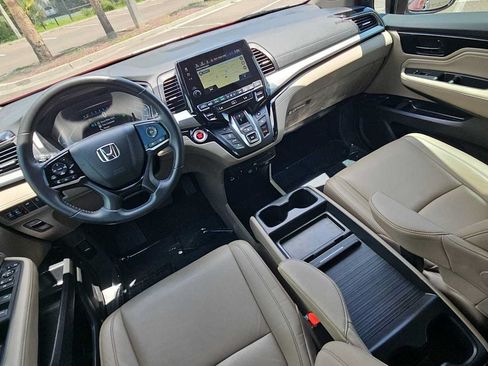 Used 2024 Honda Odyssey Touring image 23