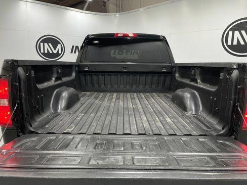 Used 2018 Chevrolet Silverado 1500 Custom w/ Custom Value Package AWD/4WD image 25