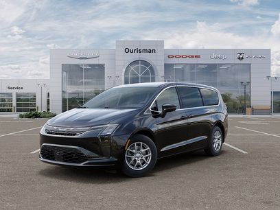 New 2027 Chrysler Pacifica Select